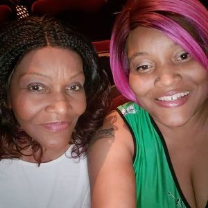 Meet your Posher, Sharon